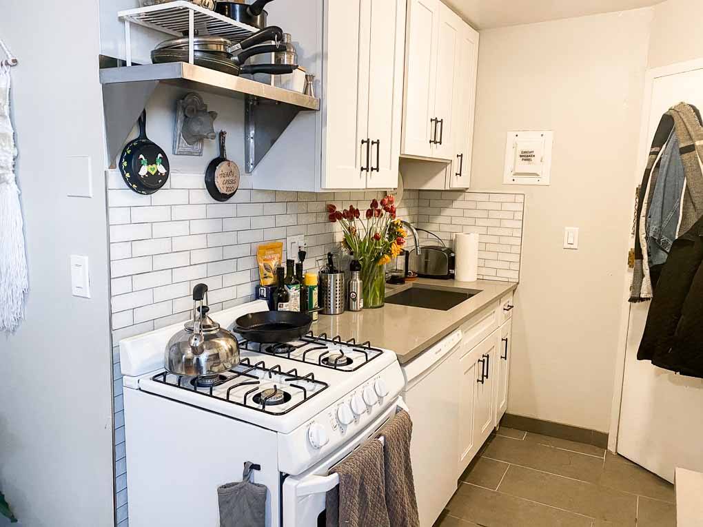 959 W. Webster 959 W. Webster, Chicago, IL 60614 - Leasing by Cross Street